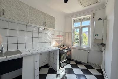 Parte de casă cu 3 camere, curte proprie și teren – Str. Ion Baiulescu - 9