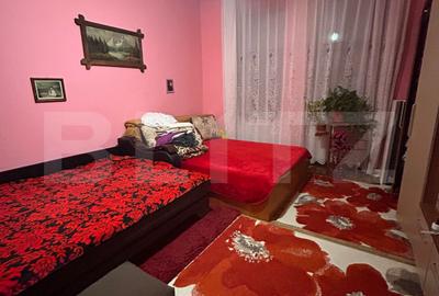 Apartament cu 3 camere semidecomandat, mobilat în Tipografilor