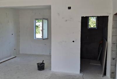 Vindem casa in Lumina - 2