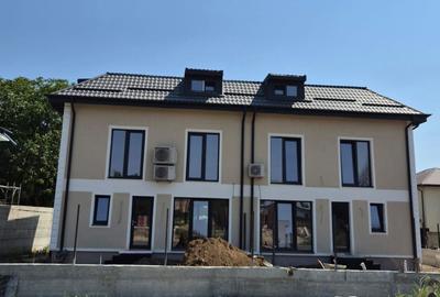 Duplex cu 5 camere în 1 Decembrie 1918