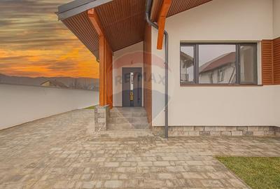 Comision 0 %! Casă cu 4 camere de vânzare în zona Stupini! - 22
