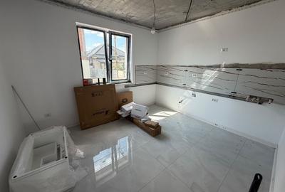 Casă individuală cu 4 camere în Central
