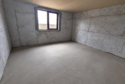 Casă individuală cu 4 camere, 174 mp utili, 300 mp teren, Partoș - 4
