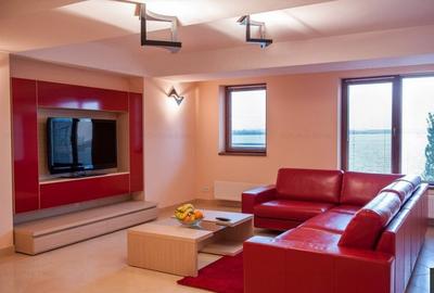 Apartament cu 4 camere decomandat în Central