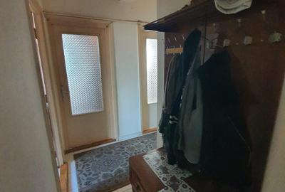 De vânzare apartament cu 3 camere – Zona Dâmbovița- 5371 - 9