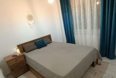Apartament cu 3 camere semidecomandat, mobilat în Gheorgheni