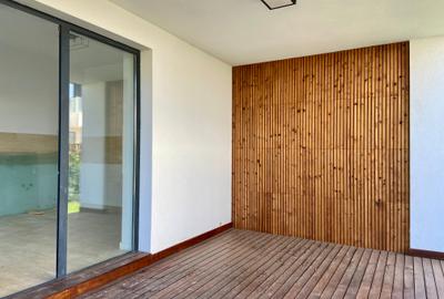 Villa Cedra, eleganta, gated, în Laguna Albastră, 3 dormitoare ensuite, 5 camere - 2