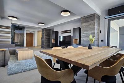 Apartament cu 4 camere decomandat, mobilat în Faleza Nord