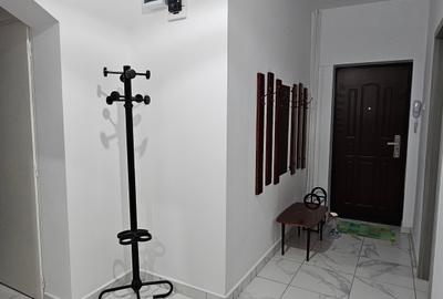 Apartament cu 2 camere decomandat, mobilat în Pajura