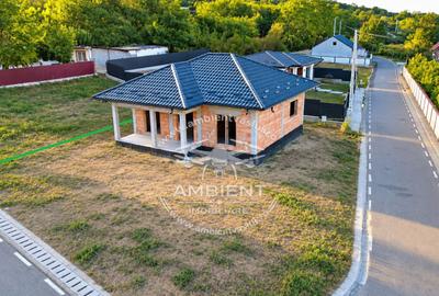 CASĂ individuală 90 mp,  teren 377 mp, VASLUI zona BRODOC; - 2
