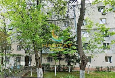 Apartament cu 2 camere semidecomandat, mobilat în Berceni