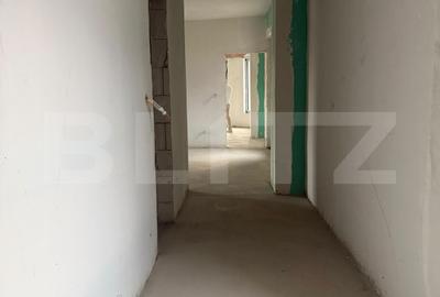 Apartament cu 2 camere decomandat în Vișani