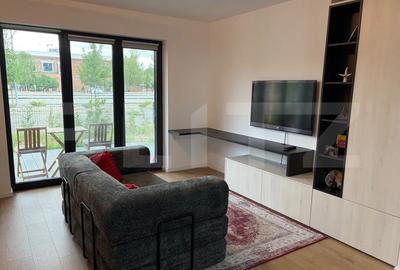 Apartament cu 2 camere semidecomandat, mobilat în Semicentral