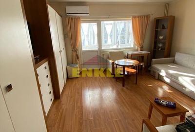 Apartament cu 1 cameră de închiriat, Calea Națională,  Școala Nr 11 - 1