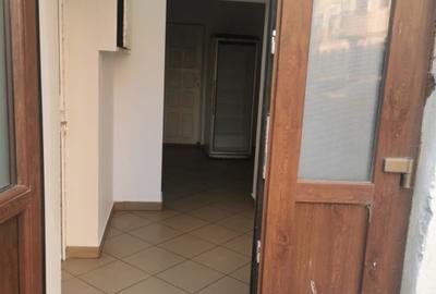 Vând  spațiu comercial - 4