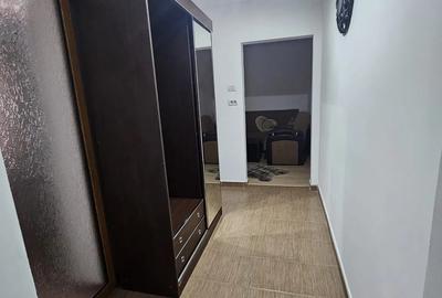 Apartament 3 camere, semidecomandat, 65 mp, aer conditionat, balcon, Inel 2 - 5