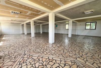 Spațiu comercial, de 775.00 mp, în Sud