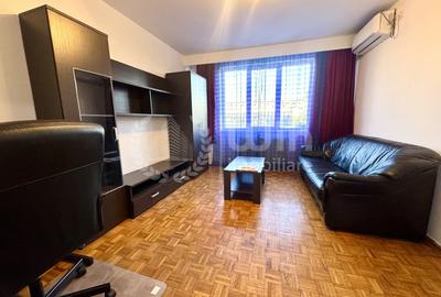 Apartament cu 2 camere decomandat, mobilat în Central