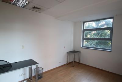 De inchiriat spatiu cu destinatie birouri,Complex studentesc - 12