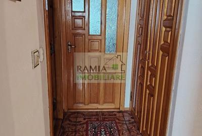 Apartament 3 camere decomandat, etaj 1, 2 balcoane și garaj – Râșnov - 8