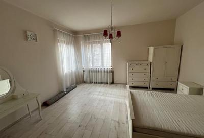 Apartament 3 camere, garaj si boxa - zona Centrala-Prefectura - 24