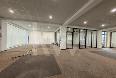 Spațiu de birouri luminos și modular – perfect pentru echipa ta! - 2