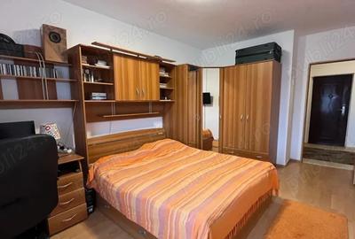 Apartament 2 camere, 49mp, etaj intermediar, orientar sudica, zona Petrom - 4