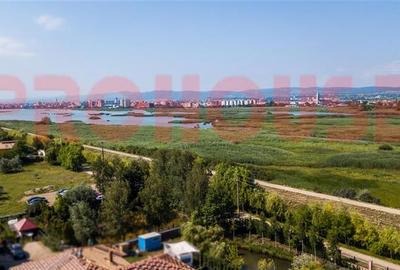 Persoana fizica - teren 1.000mp - Serbanesti - cu lac amenajat - 15