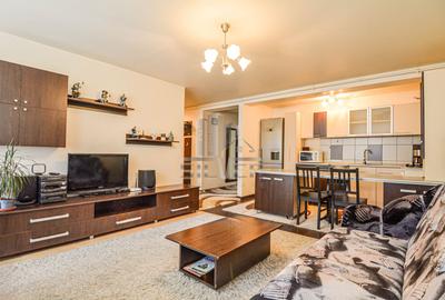 Apartament cu 3 camere semidecomandat, mobilat în Florești