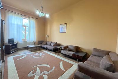 Apartament cu 2 camere decomandat, mobilat în Neptun