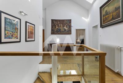 Proprietate unică cu priveliște spectaculoasă în inima Brașovului - 12