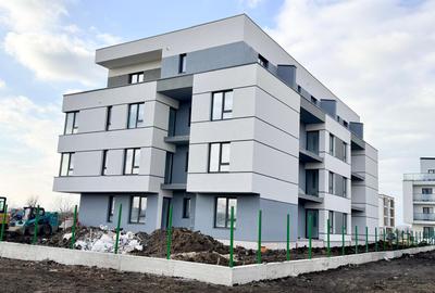 Apartament cu 3 camere decomandat în Torontalului