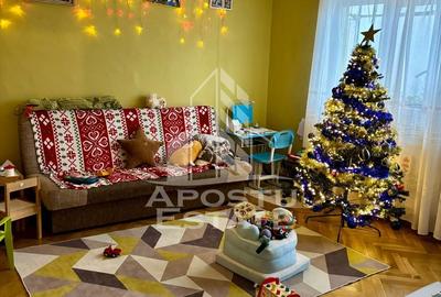 Apartament cu 3 camere, 2 balcoane, 2 bai,etaj intermediar, - 1