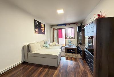 Apartament cu 3 camere decomandat, mobilat în Lipovei