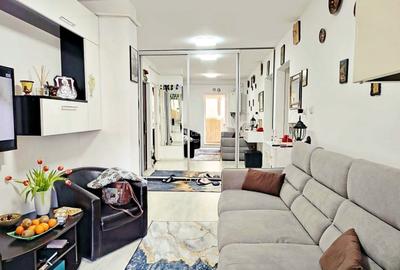 Apartament cu 3 camere decomandat, mobilat în Nicolina
