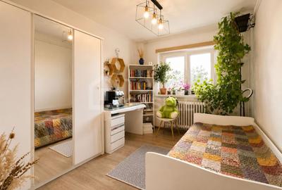 Apartament cu 4 camere decomandat, mobilat în Mărăști