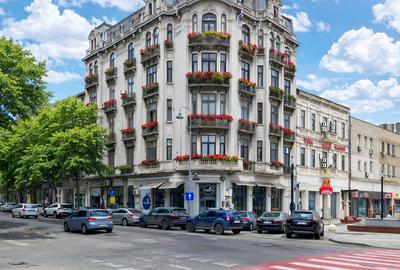 Bld. Tomis - Parcul Central | Apartament in imobil magnifique - 1