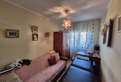 Zona Toma Cozma - Petru Poni Pacurari 3 Camere Dec. - Etaj intermediar - 2