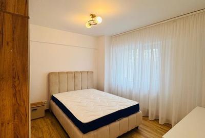 Apartament cu 3 camere semidecomandat, mobilat în 13 Septembrie