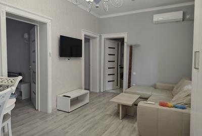 Apartament cu 3 camere decomandat, mobilat în Ultracentral