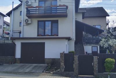 🏡Casă individuală de vânzare în Dezmir | confort, spațiu și priveliște superbă! - 1