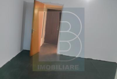 Garsoniera,Costin Georgian Metrou,bl.reabilitat,et.2/10,Libera - 1