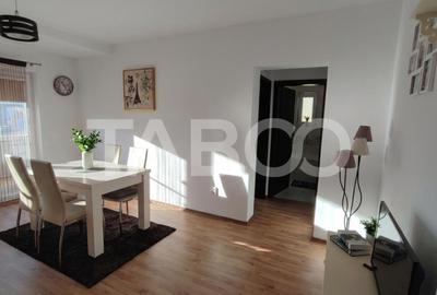 Apartament cu 2 camere semidecomandat, mobilat în Periferie