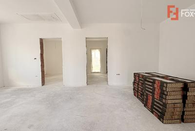 Duplex de vanzare, 3 camere pe parter + pod - Mosnita Veche - 2