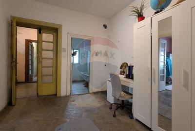 Vânzare Casă / Vilă cu 11 camere  în zona Iancului - 13