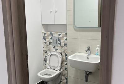 Locatie privilegiata: La ISHO  cel mai  renumit bloc central - 10