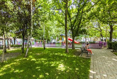 2 Camere, BUCATARIE INCHISA, balcon, mobilat/utilat, 5 minute Metrou, bloc nou - 11