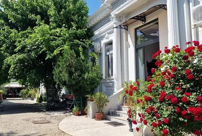 Birou, 1000 mp în Unirii