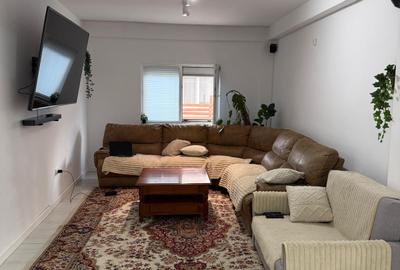 Apartament cu 3 camere decomandat în Militari