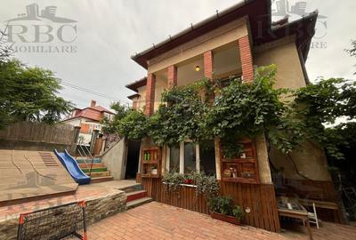 Casa din perioada interbelica la 3 minute de centru - 1